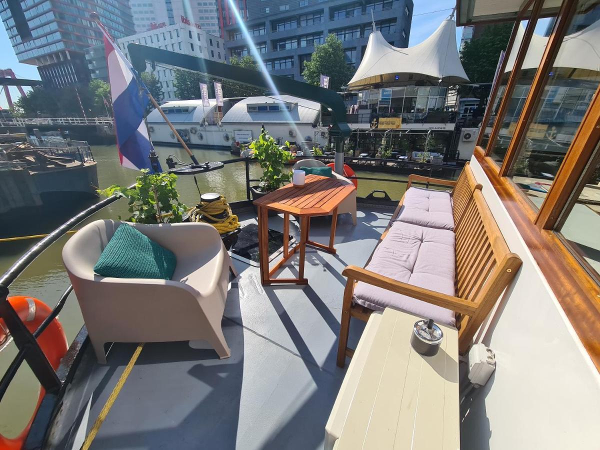 De Coaster & Aquarium Ponton Hotell Rotterdam Eksteriør bilde