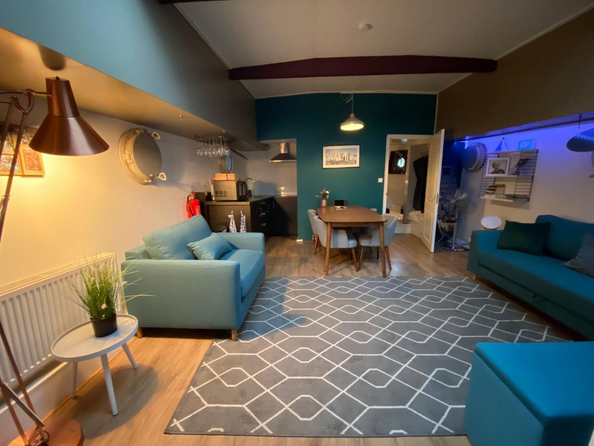 De Coaster & Aquarium Ponton Hotell Rotterdam Eksteriør bilde